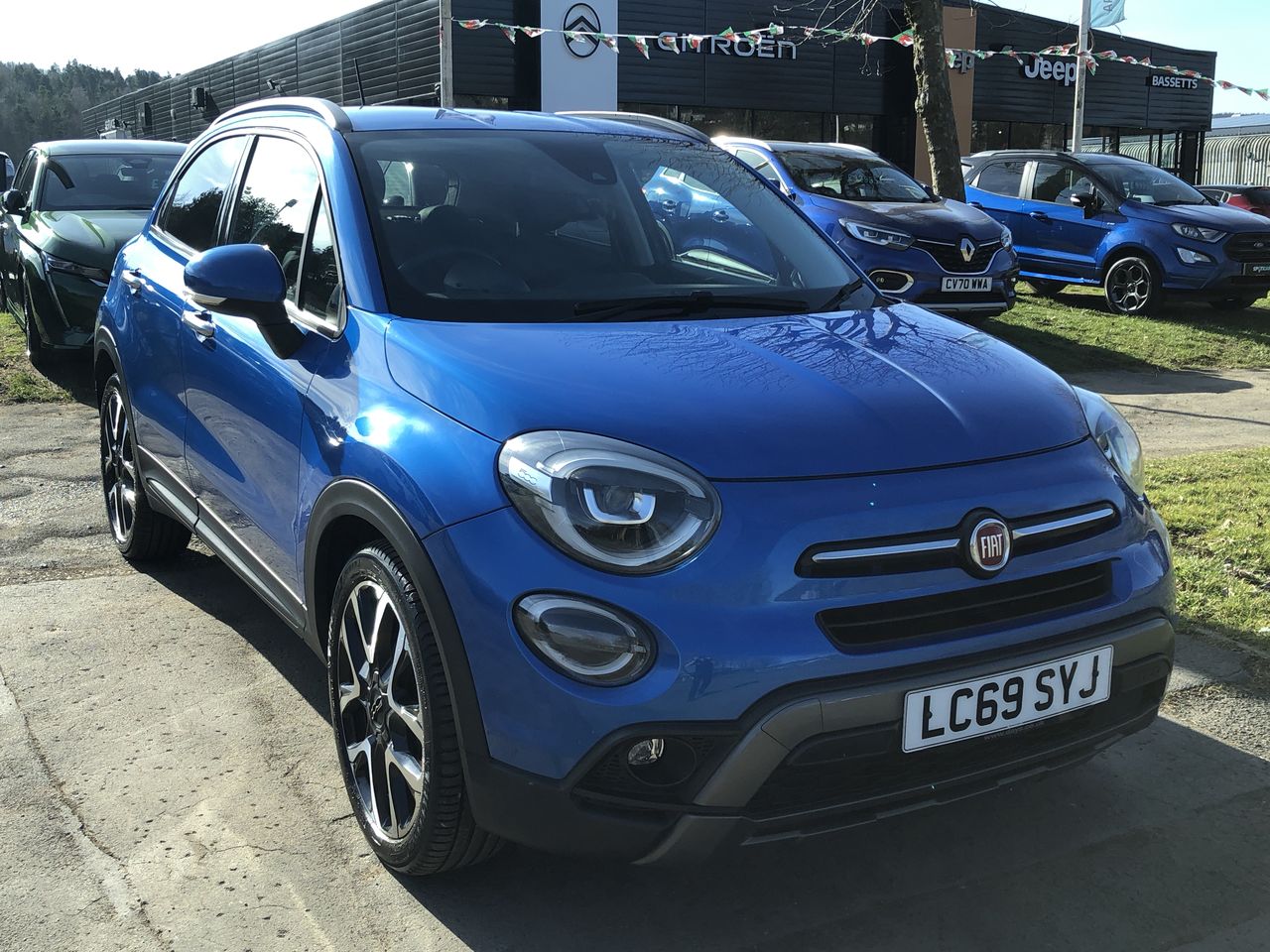 Main listing image - Fiat 500X