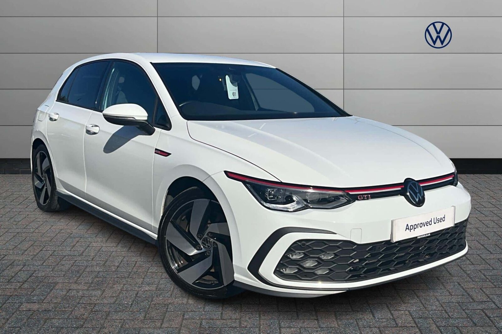Main listing image - Volkswagen Golf