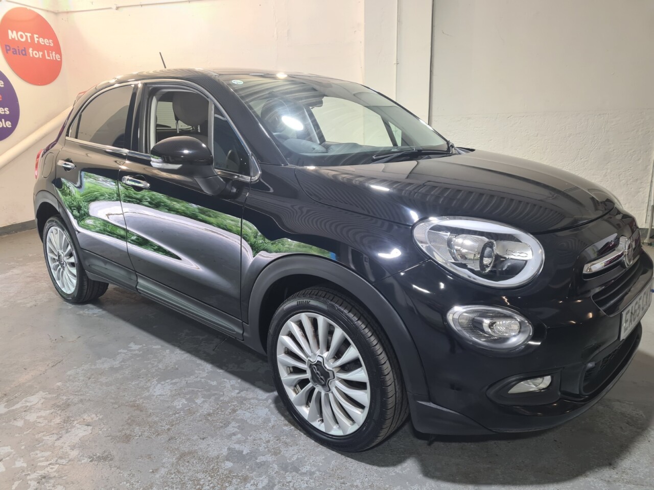 Main listing image - Fiat 500X