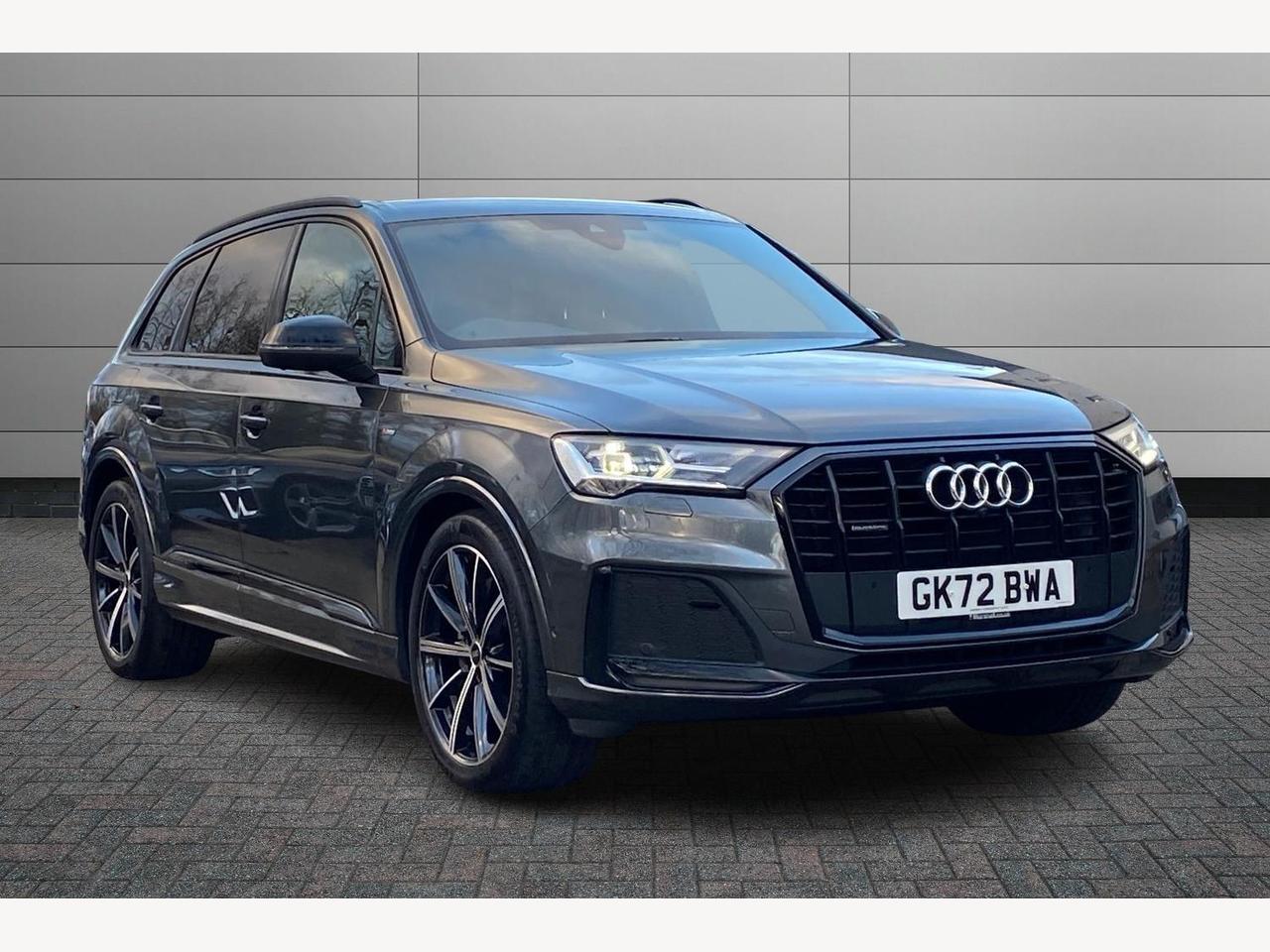 Main listing image - Audi Q7