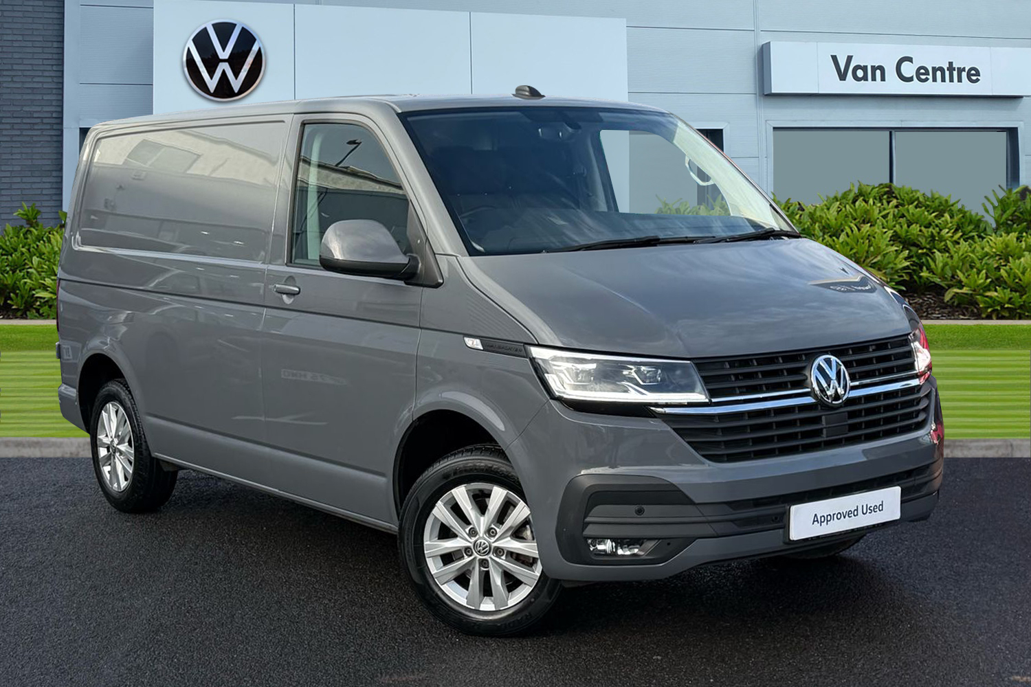 Main listing image - Volkswagen Transporter
