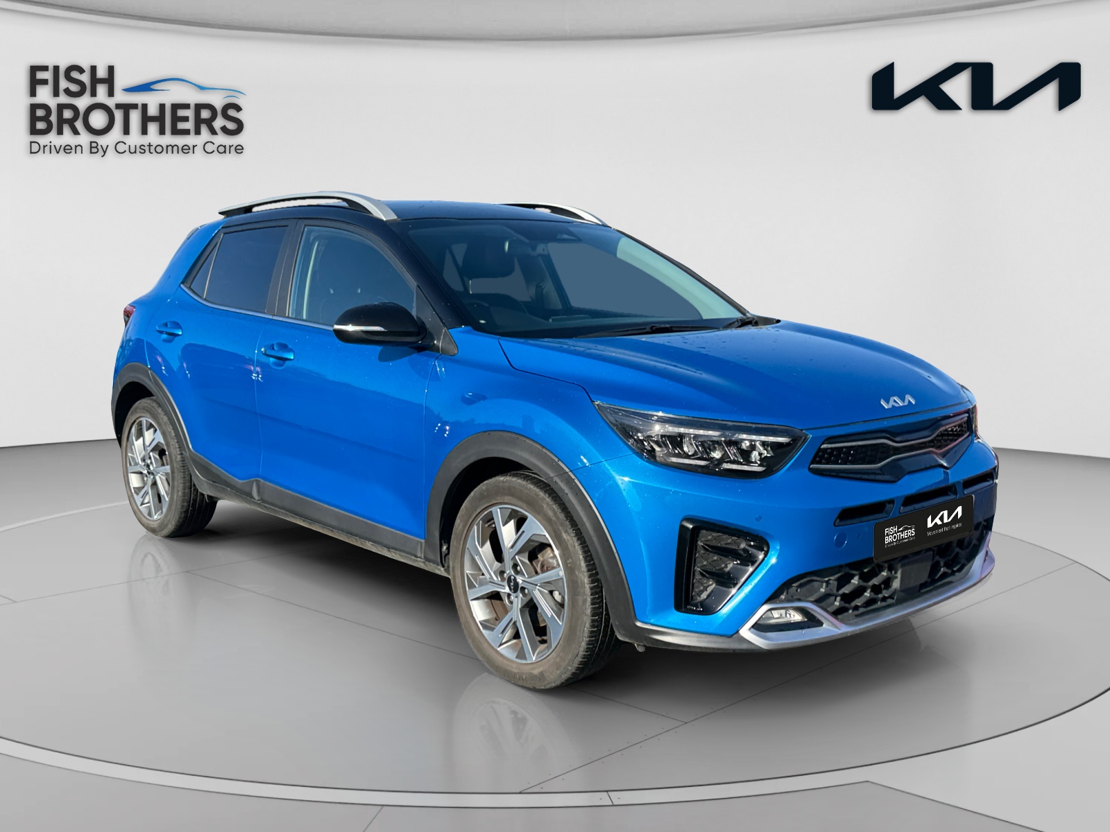 Main listing image - Kia Stonic