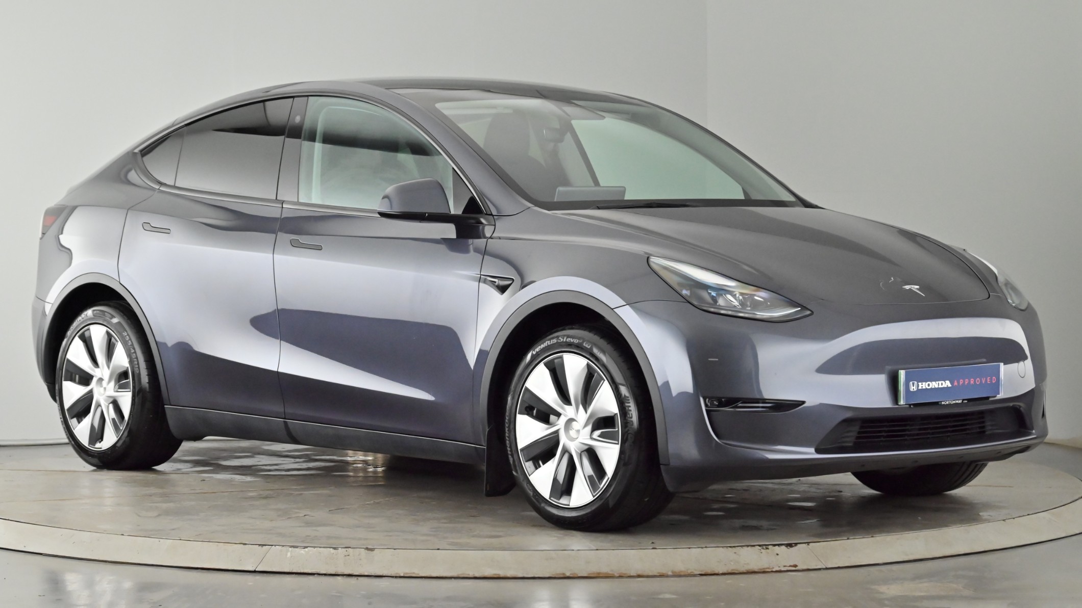 Main listing image - Tesla Model Y