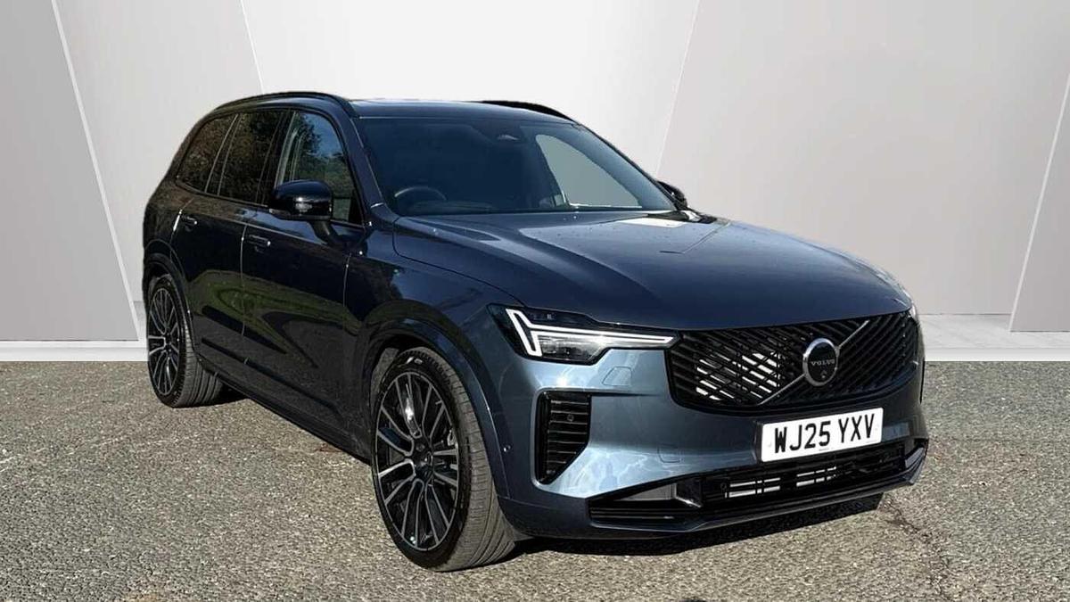 Main listing image - Volvo XC90