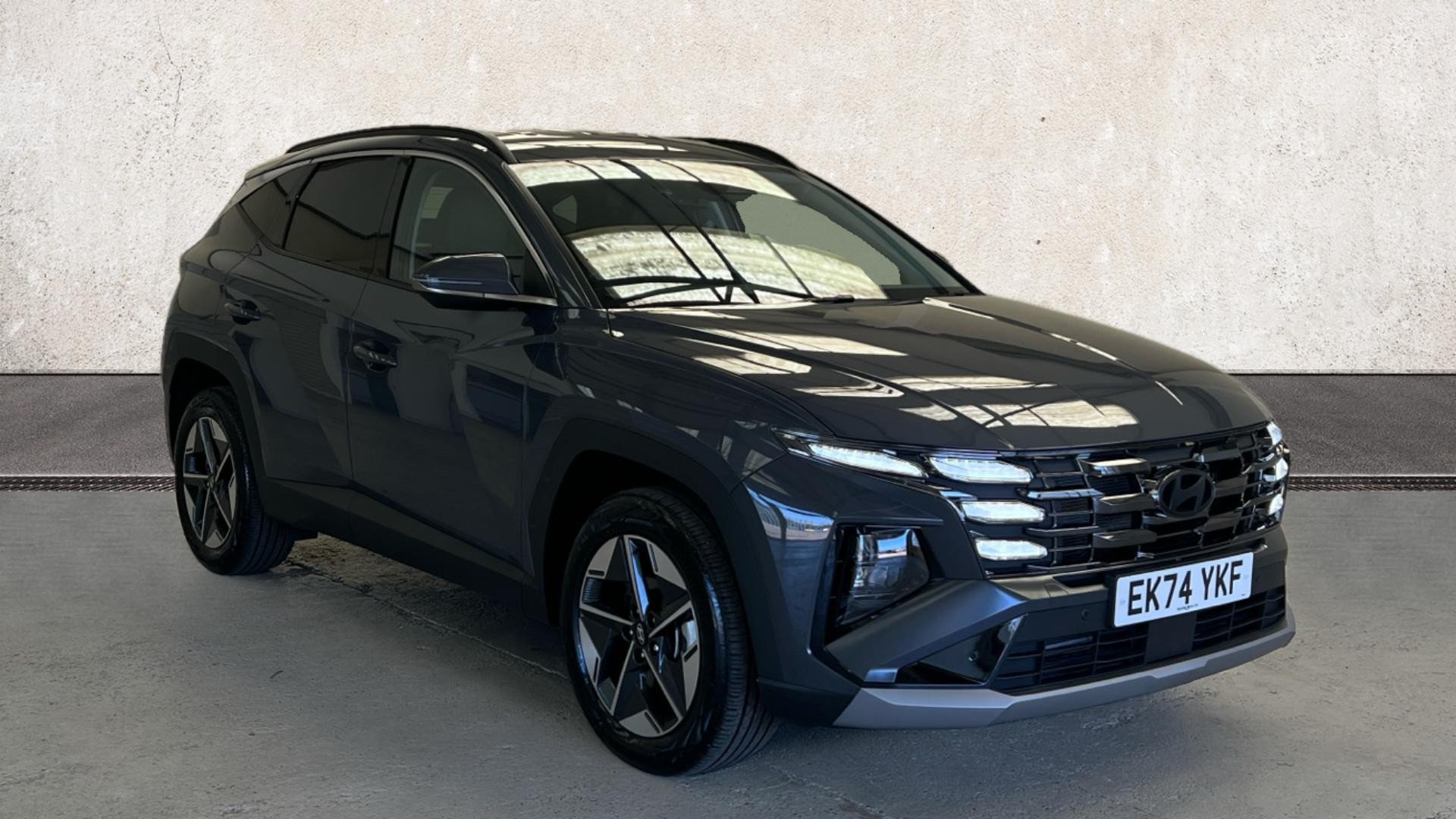 Main listing image - Hyundai Tucson