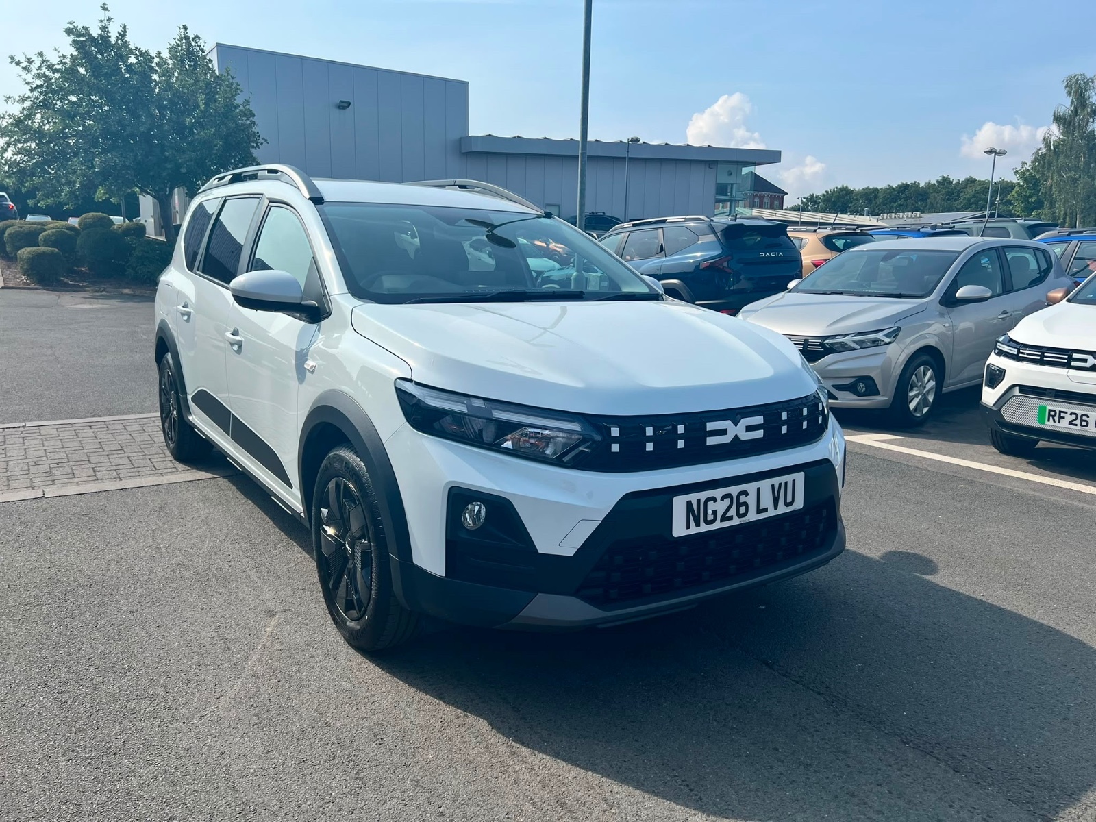 Main listing image - Dacia Jogger