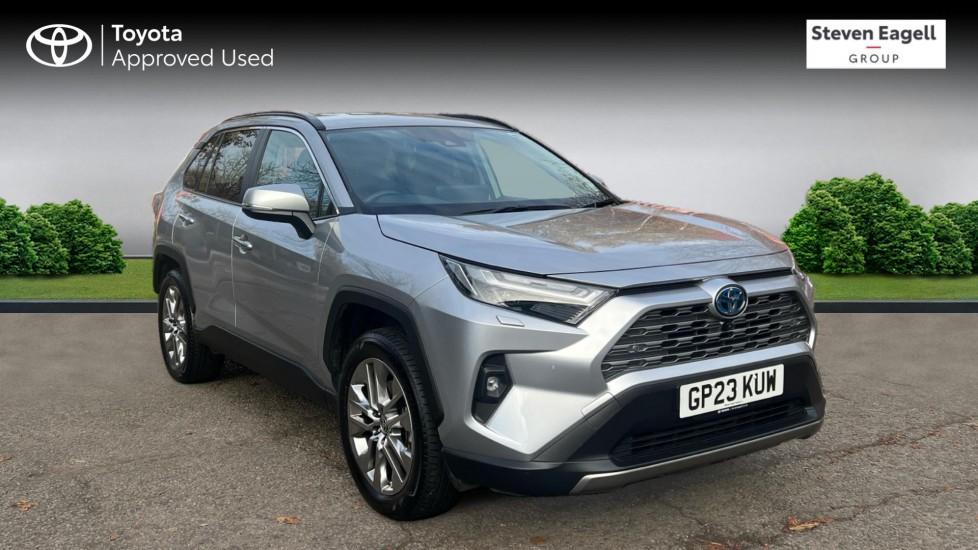 Main listing image - Toyota RAV4