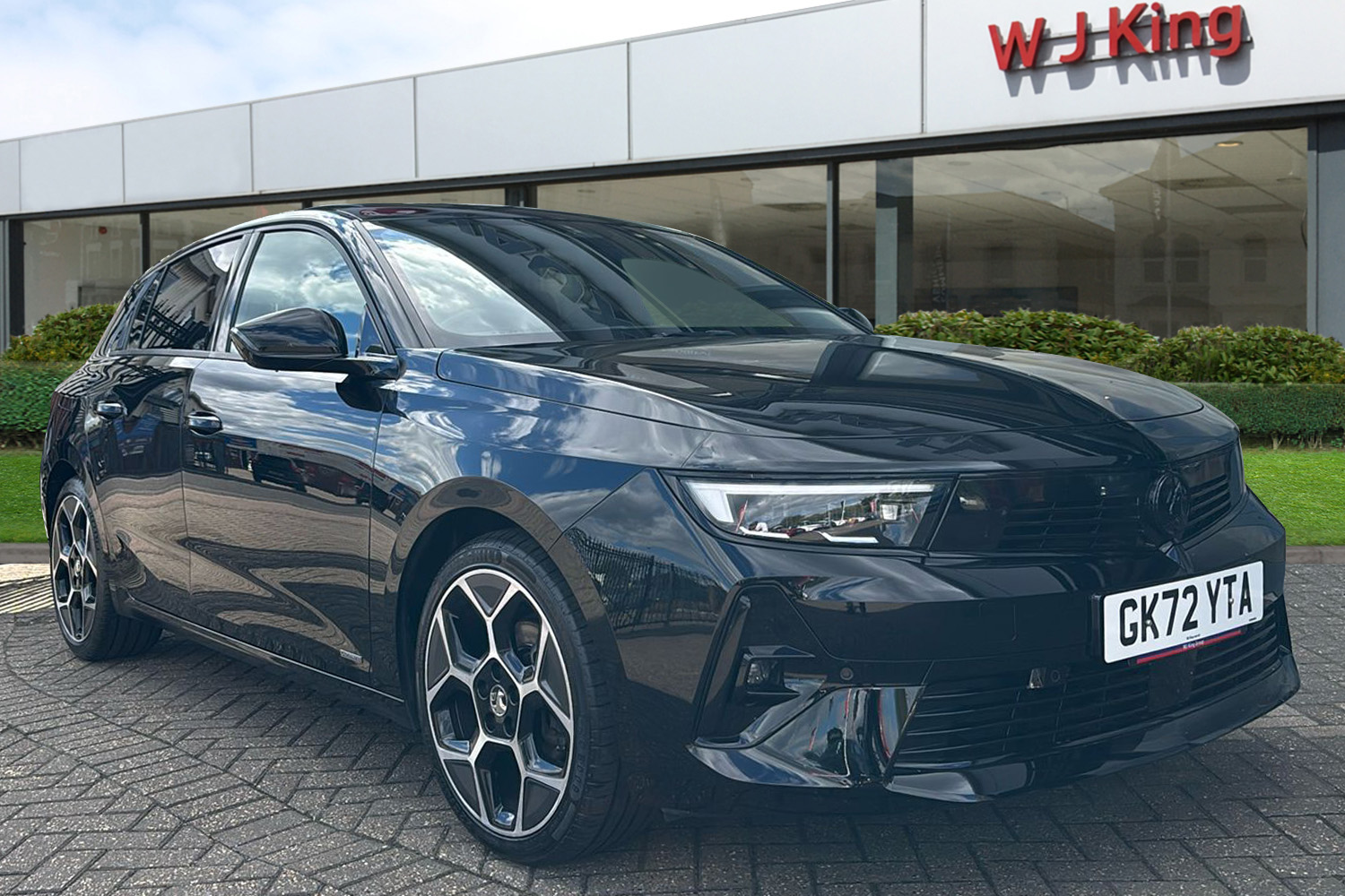 Main listing image - Vauxhall Astra
