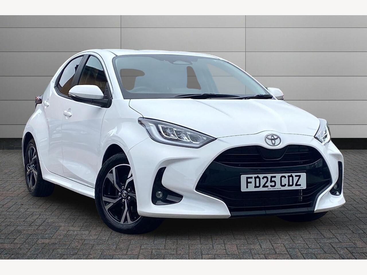 Main listing image - Toyota Yaris