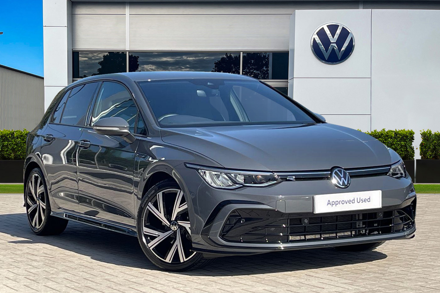 Main listing image - Volkswagen Golf