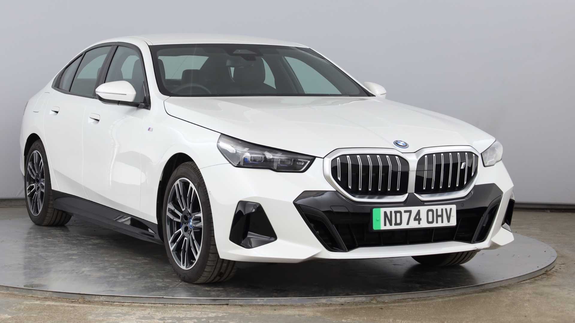 Main listing image - BMW i5