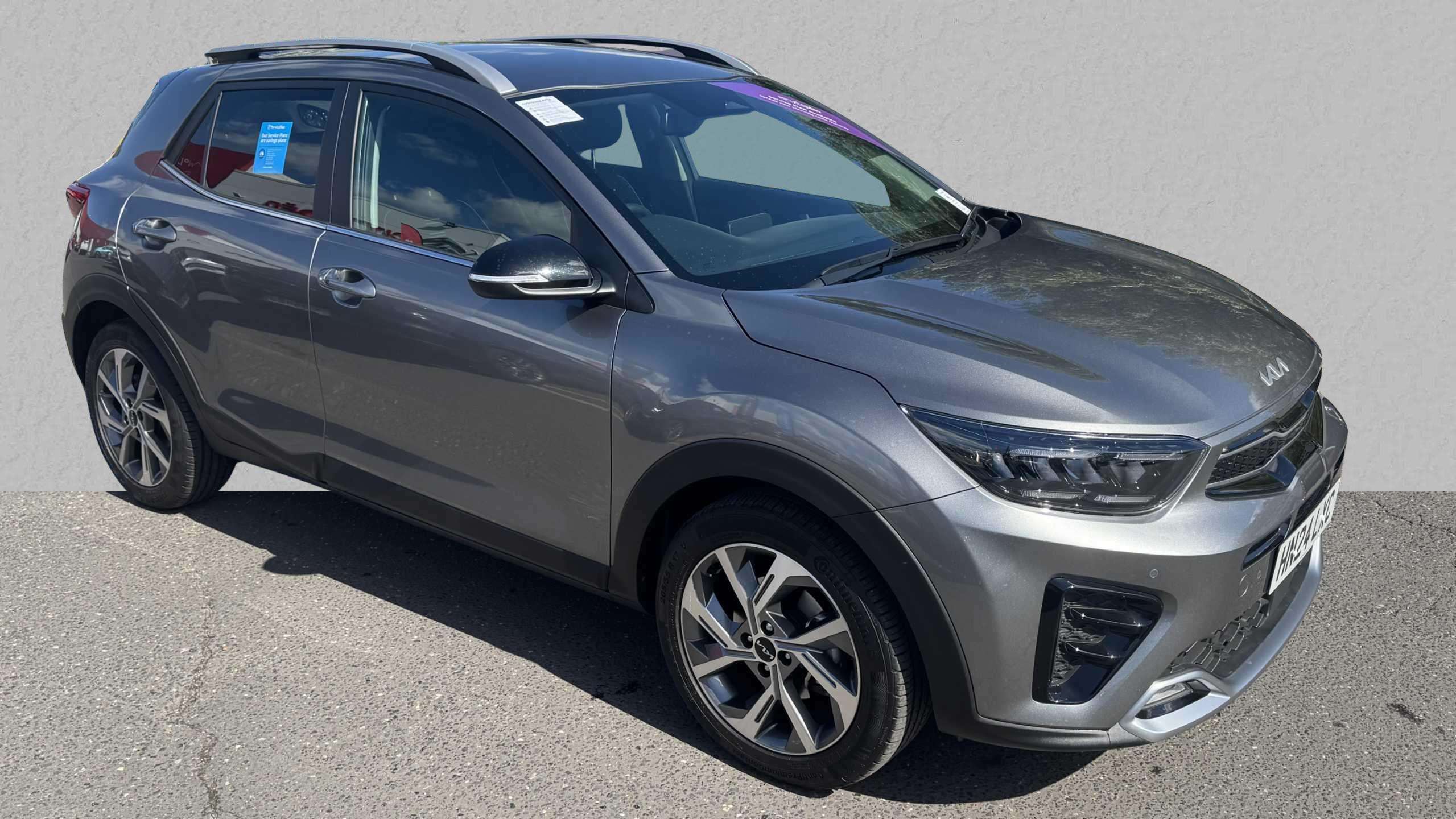 Main listing image - Kia Stonic