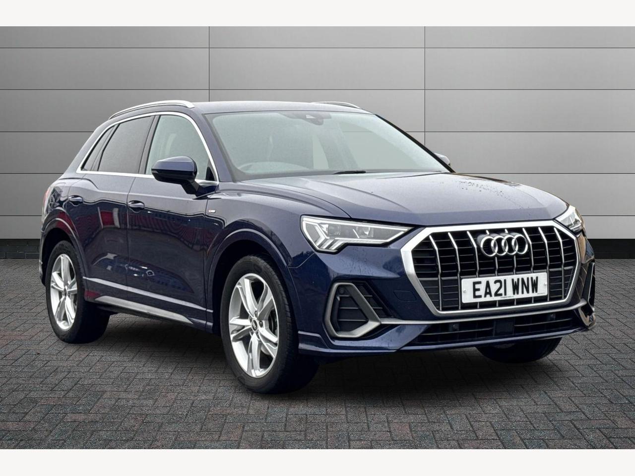 Main listing image - Audi Q3