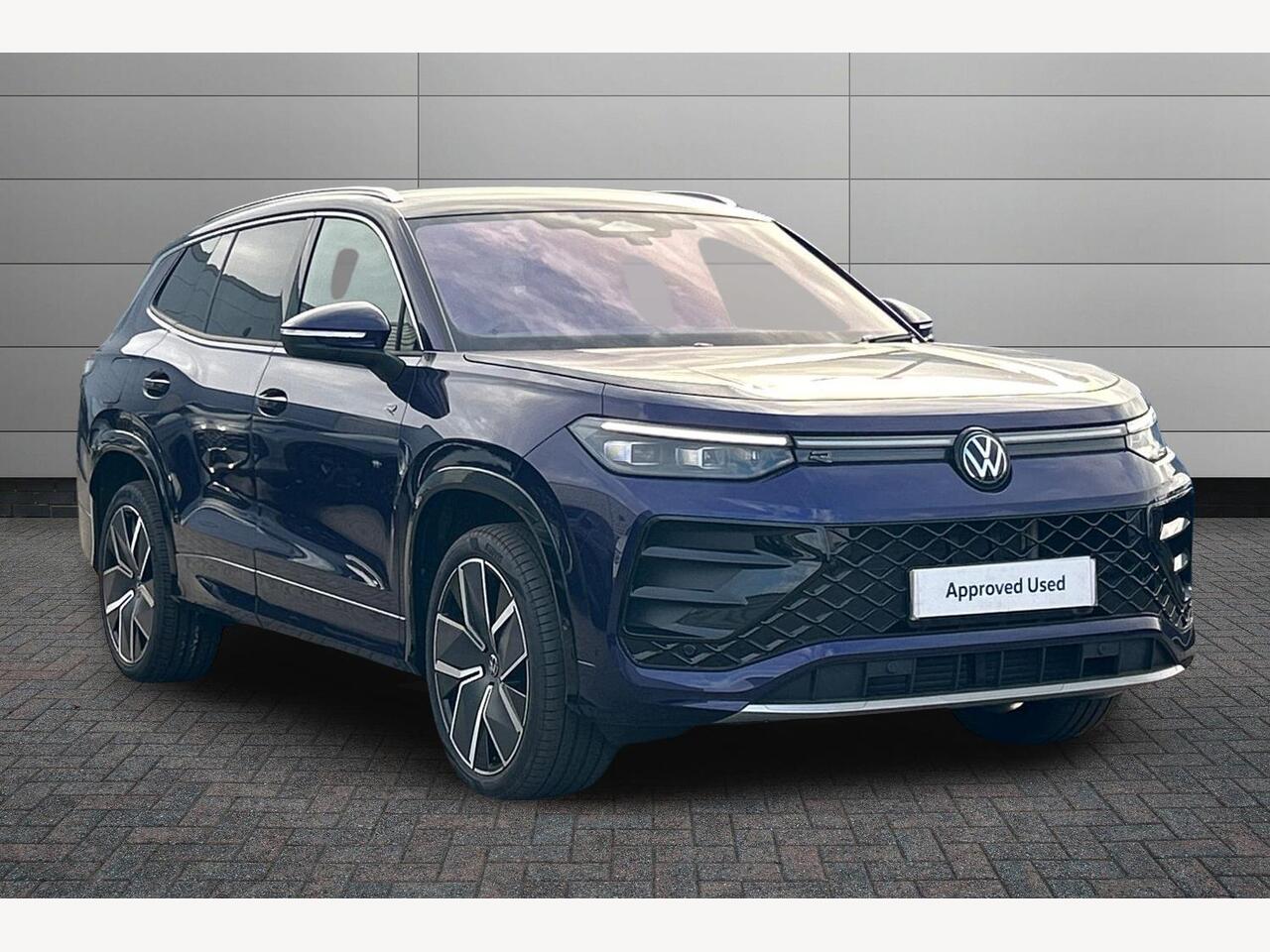 Main listing image - Volkswagen Tayron