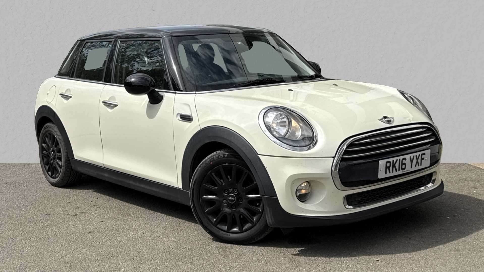 Main listing image - MINI Hatchback 5dr