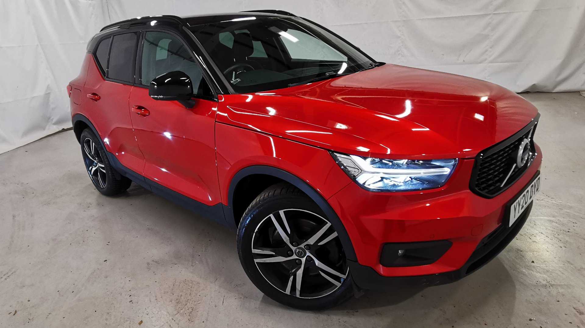 Main listing image - Volvo XC40