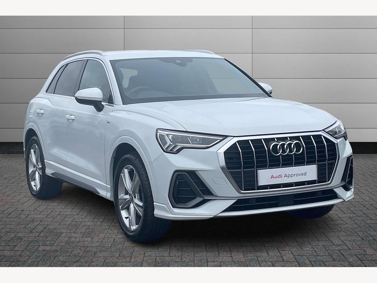 Main listing image - Audi Q3