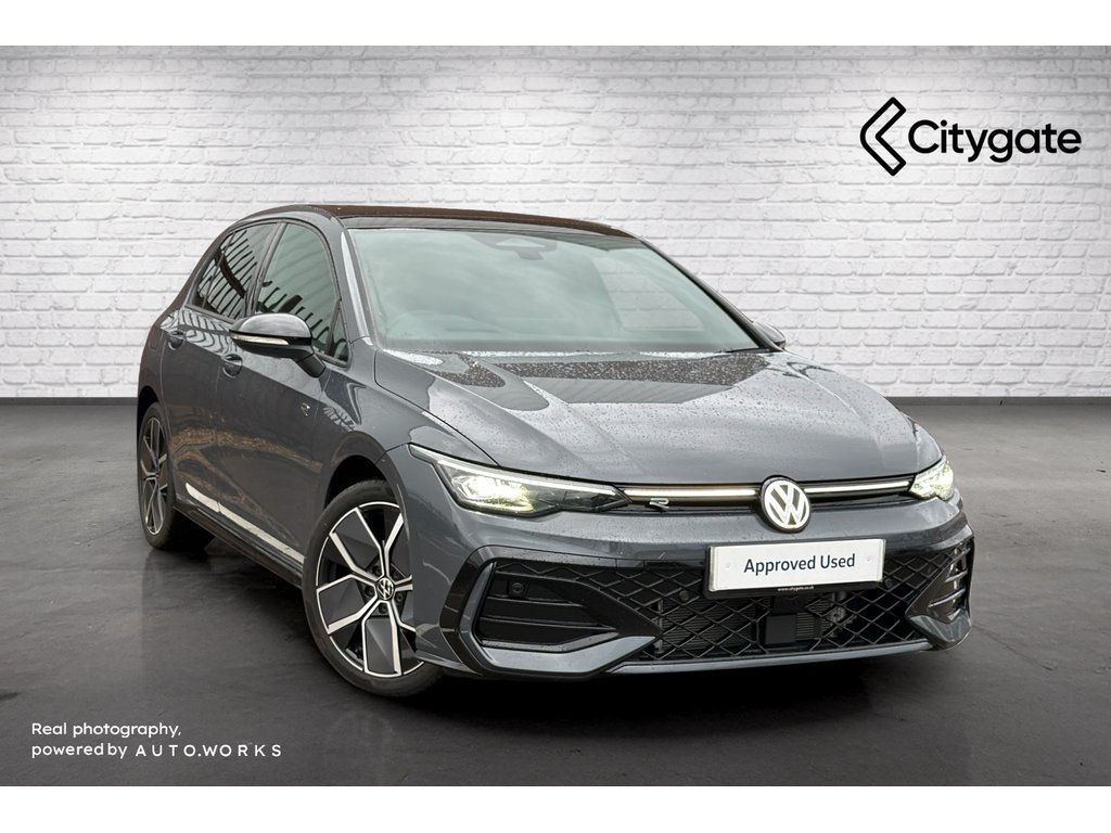 Main listing image - Volkswagen Golf
