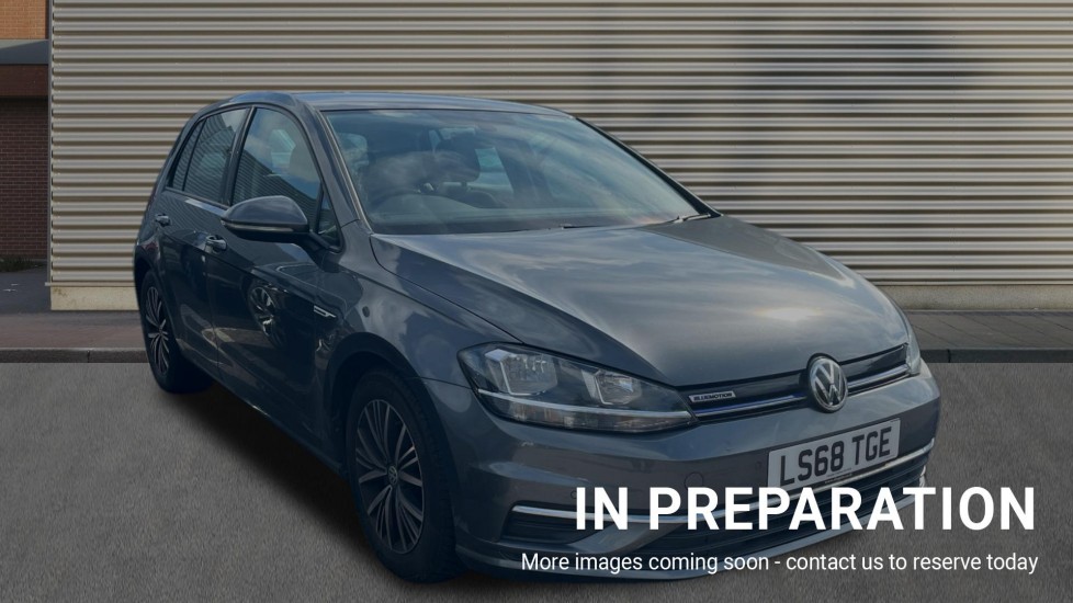 Main listing image - Volkswagen Golf