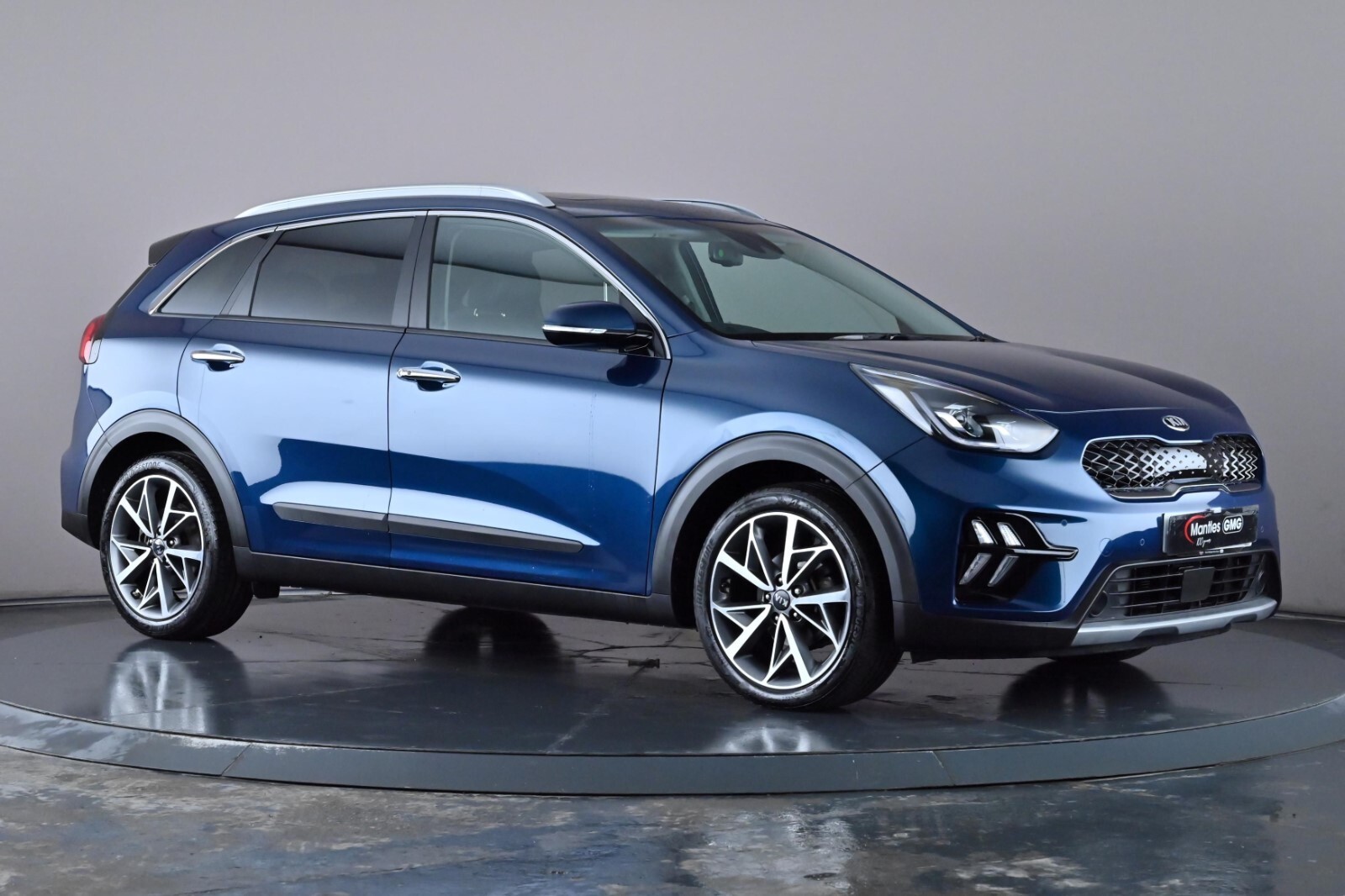 Main listing image - Kia Niro