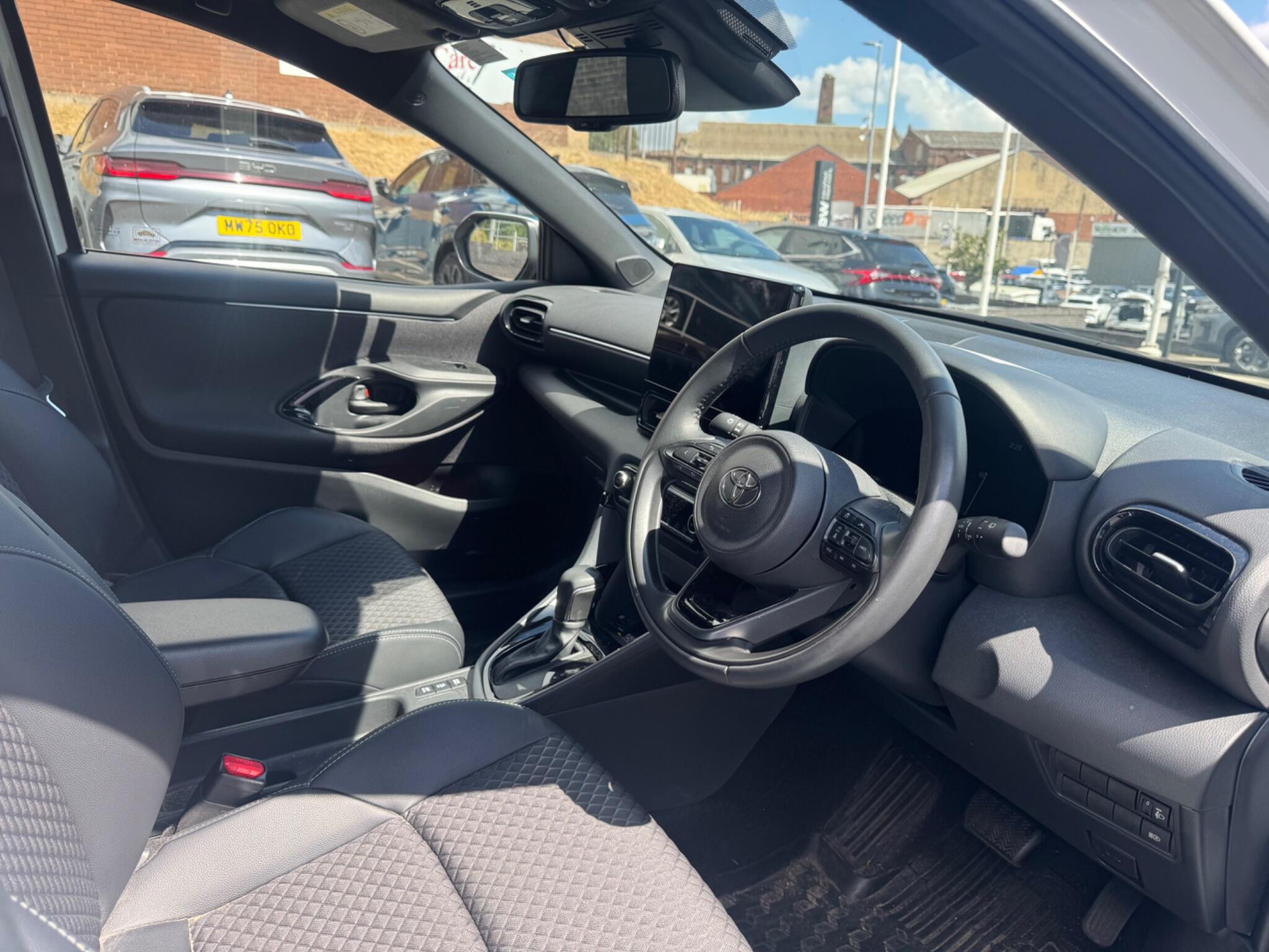 Main listing image - Toyota Yaris
