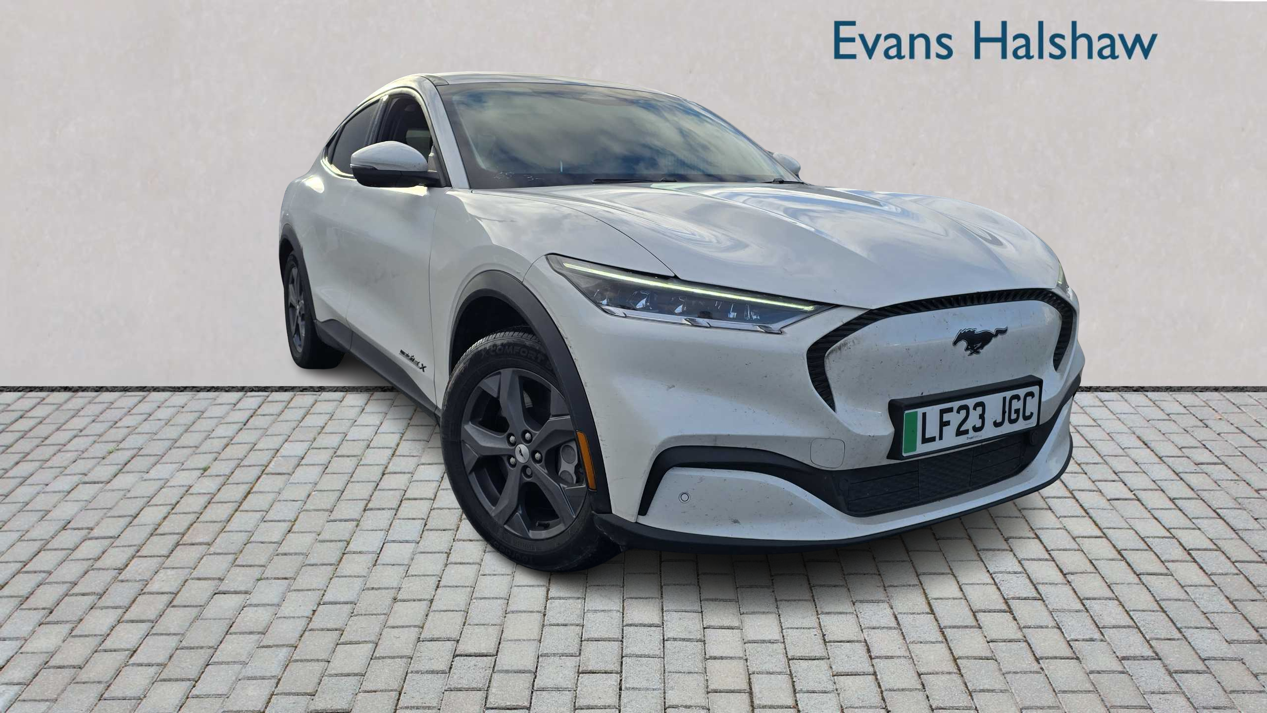 Main listing image - Ford Mustang Mach-E