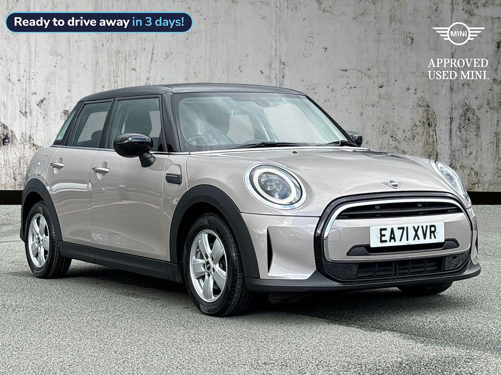 Main listing image - MINI Hatchback 5dr