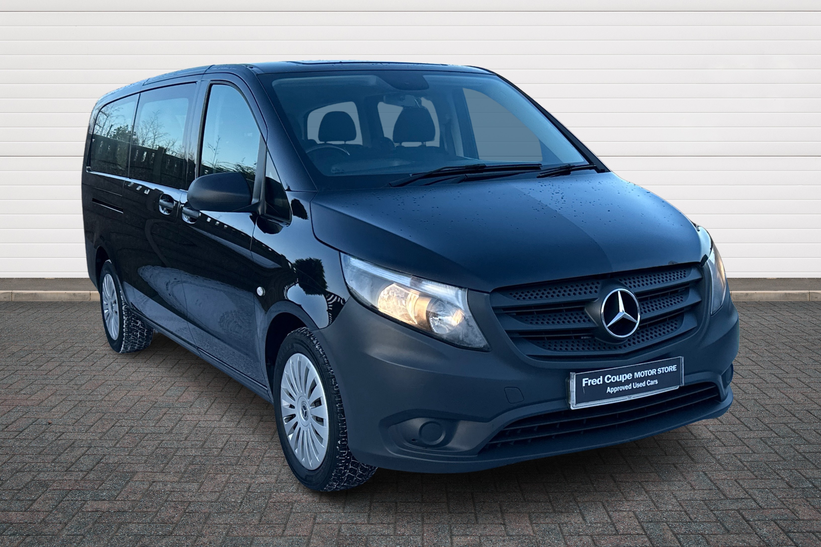 Main listing image - Mercedes-Benz Vito