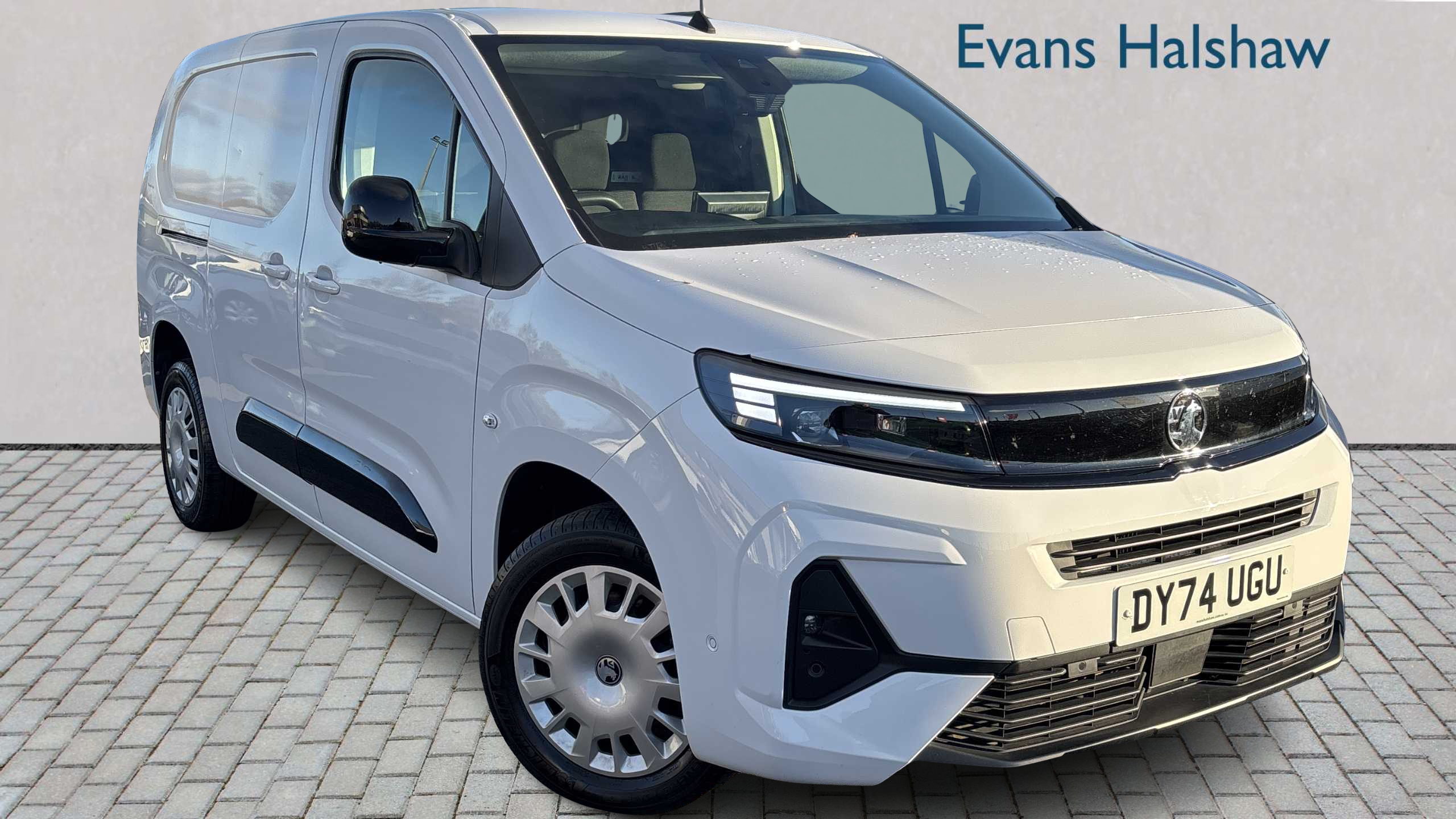 Main listing image - Vauxhall Combo Cargo