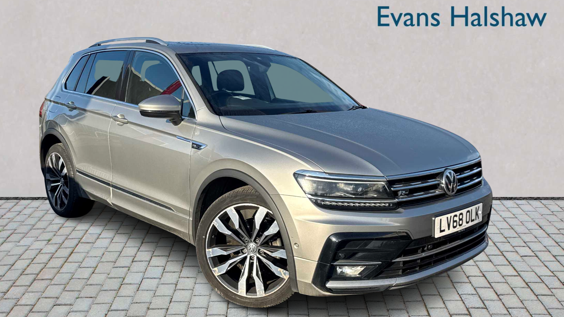 Main listing image - Volkswagen Tiguan