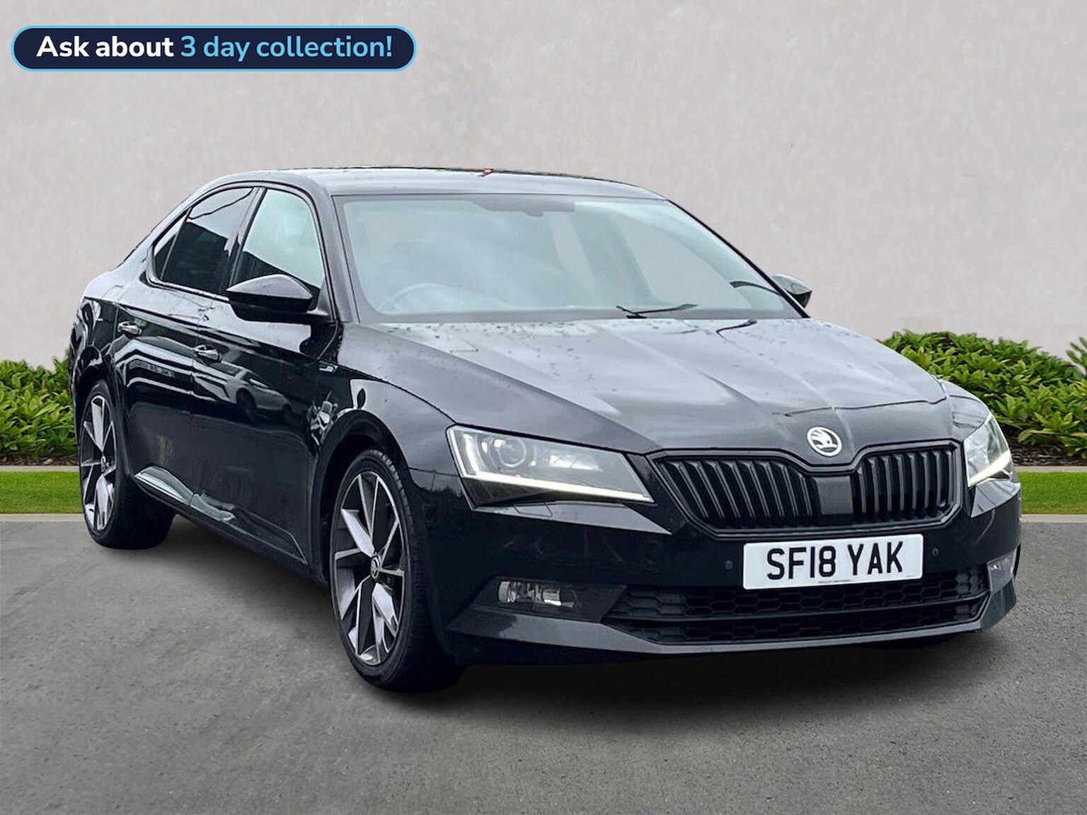 Main listing image - Skoda Superb