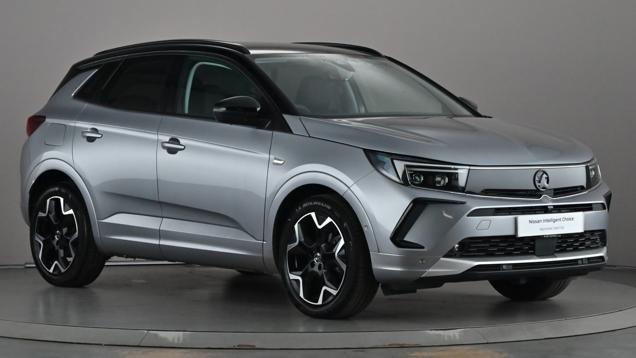 Main listing image - Vauxhall Grandland