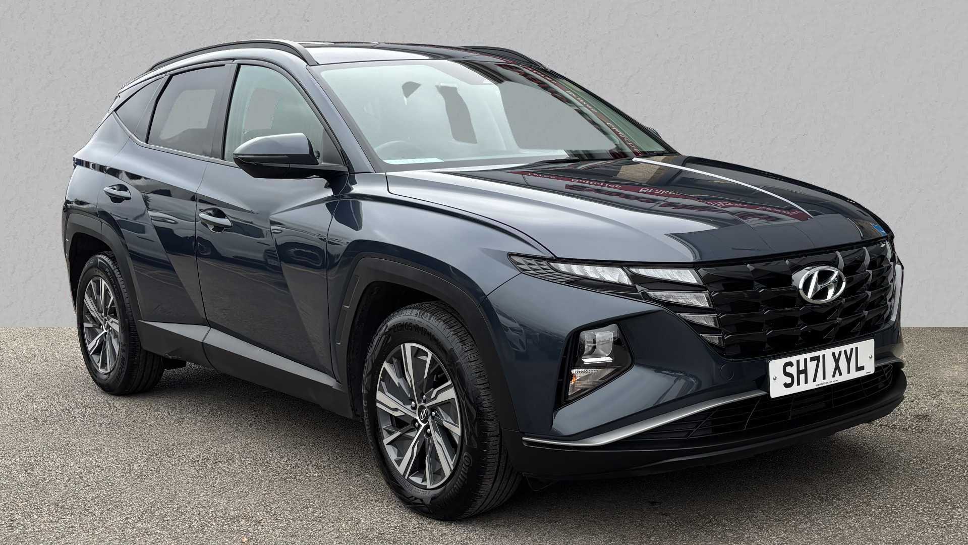 Main listing image - Hyundai Tucson