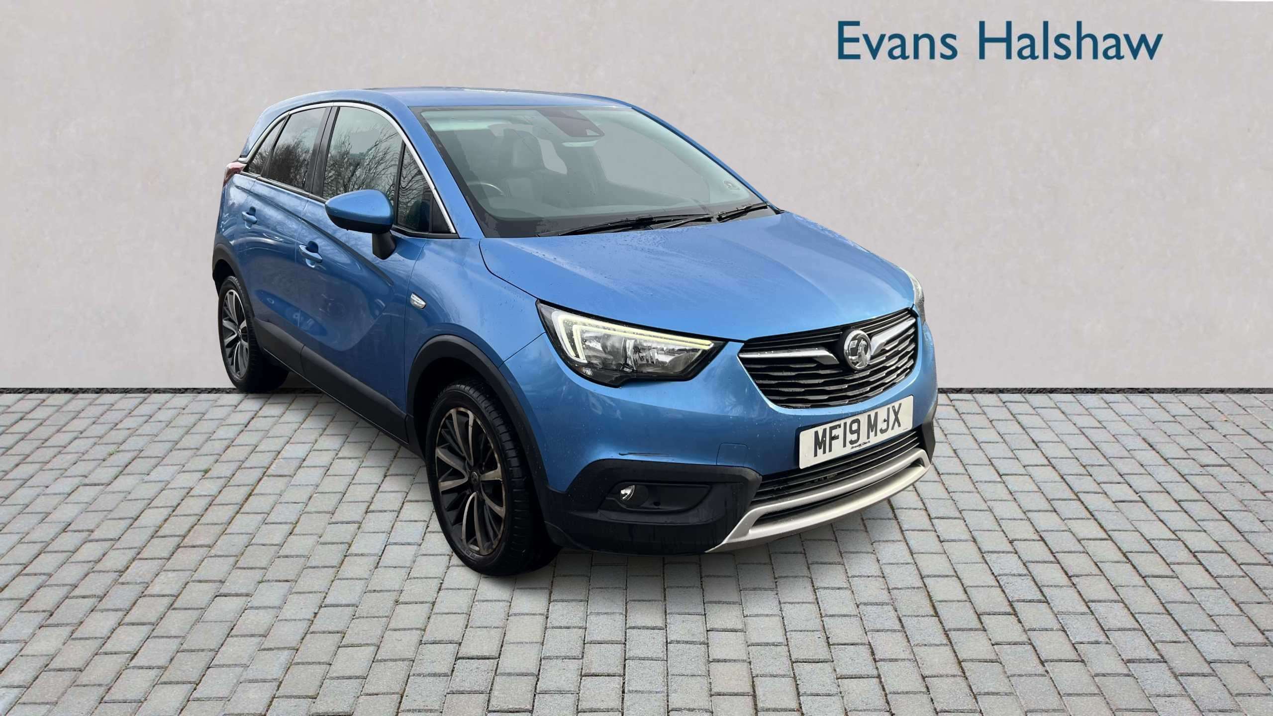 Main listing image - Vauxhall Crossland X
