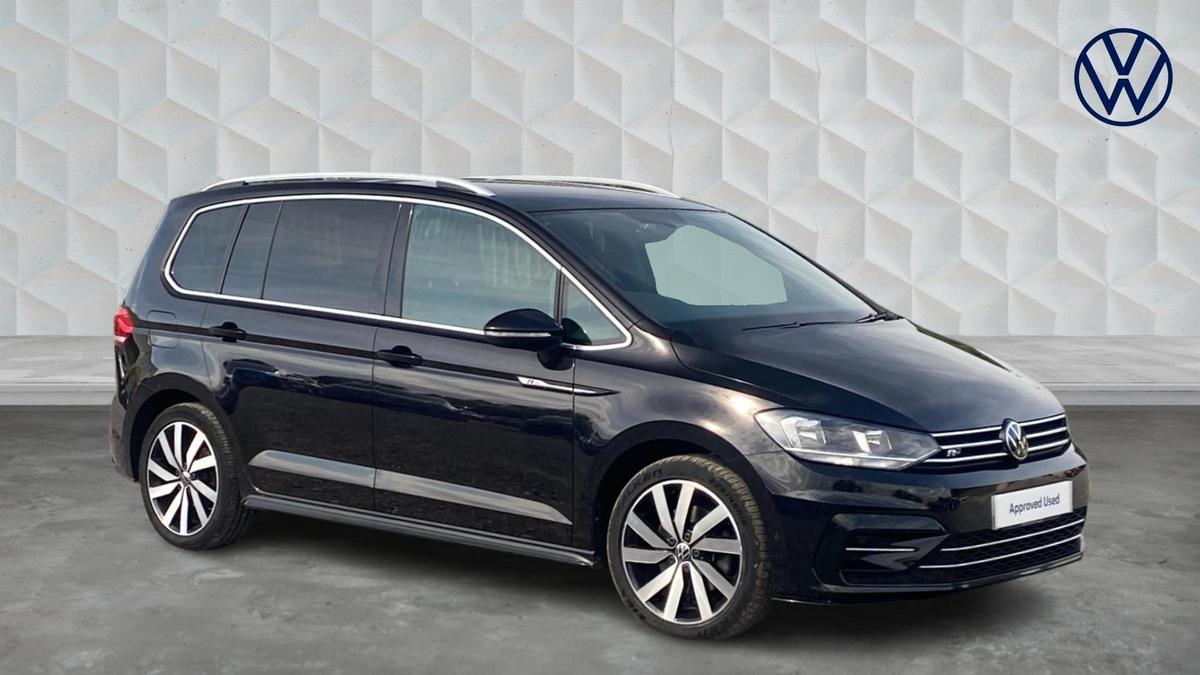 Main listing image - Volkswagen Touran