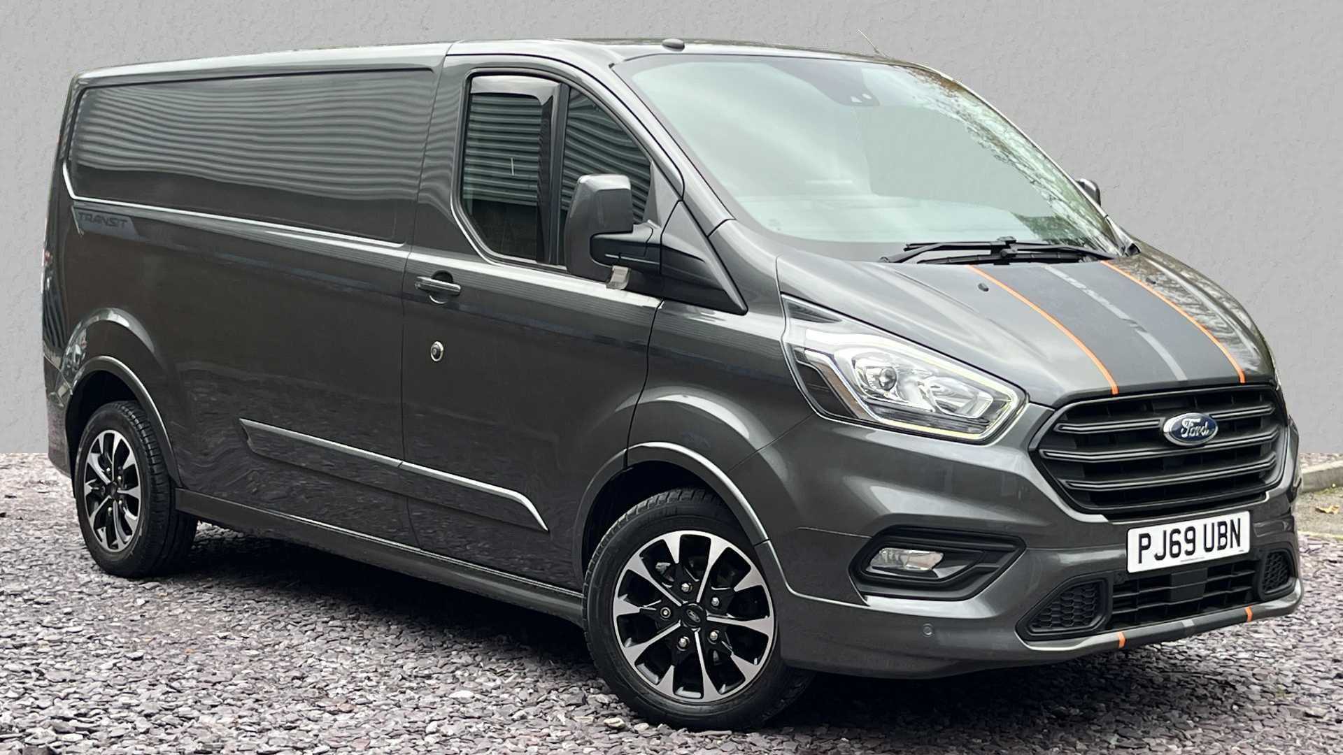 Main listing image - Ford Transit Custom