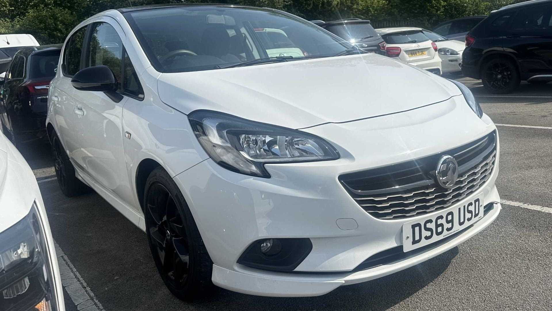 Main listing image - Vauxhall Corsa