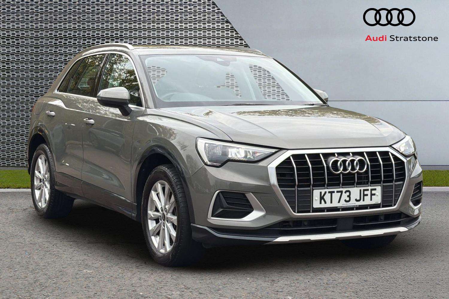 Main listing image - Audi Q3