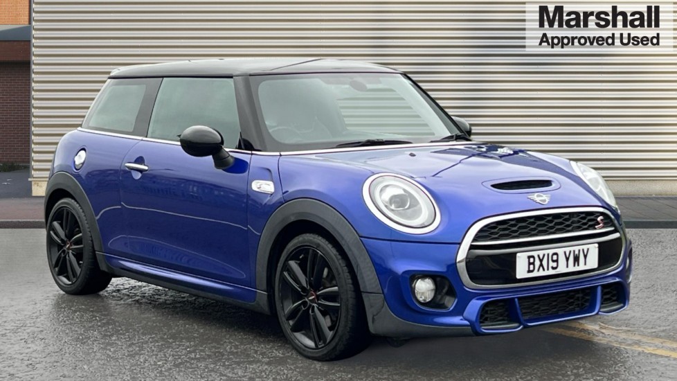 Main listing image - MINI Hatchback