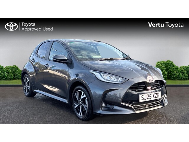 Main listing image - Toyota Yaris
