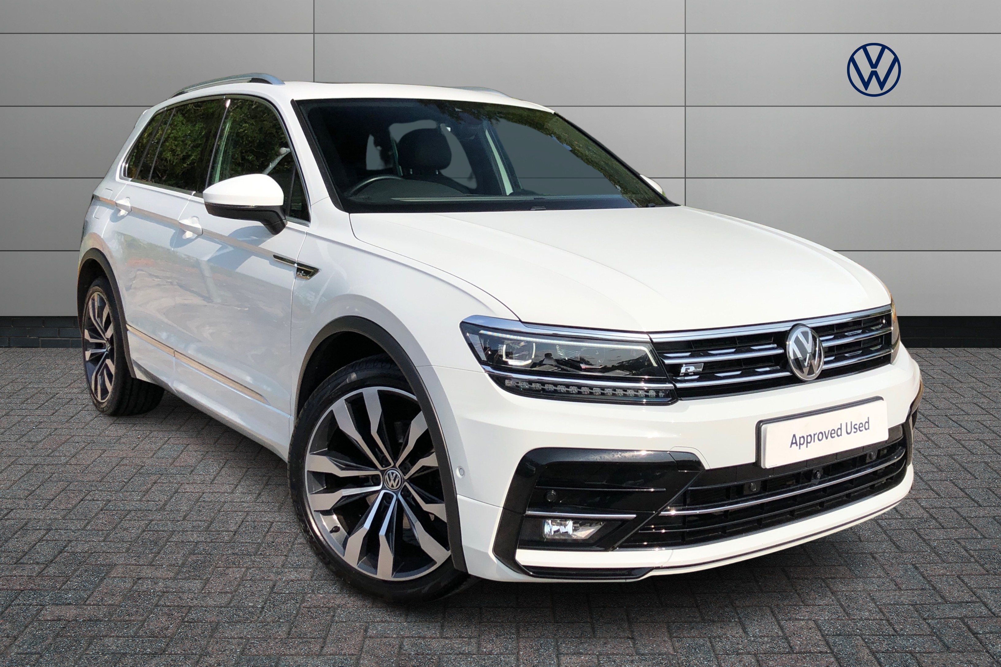 Main listing image - Volkswagen Tiguan