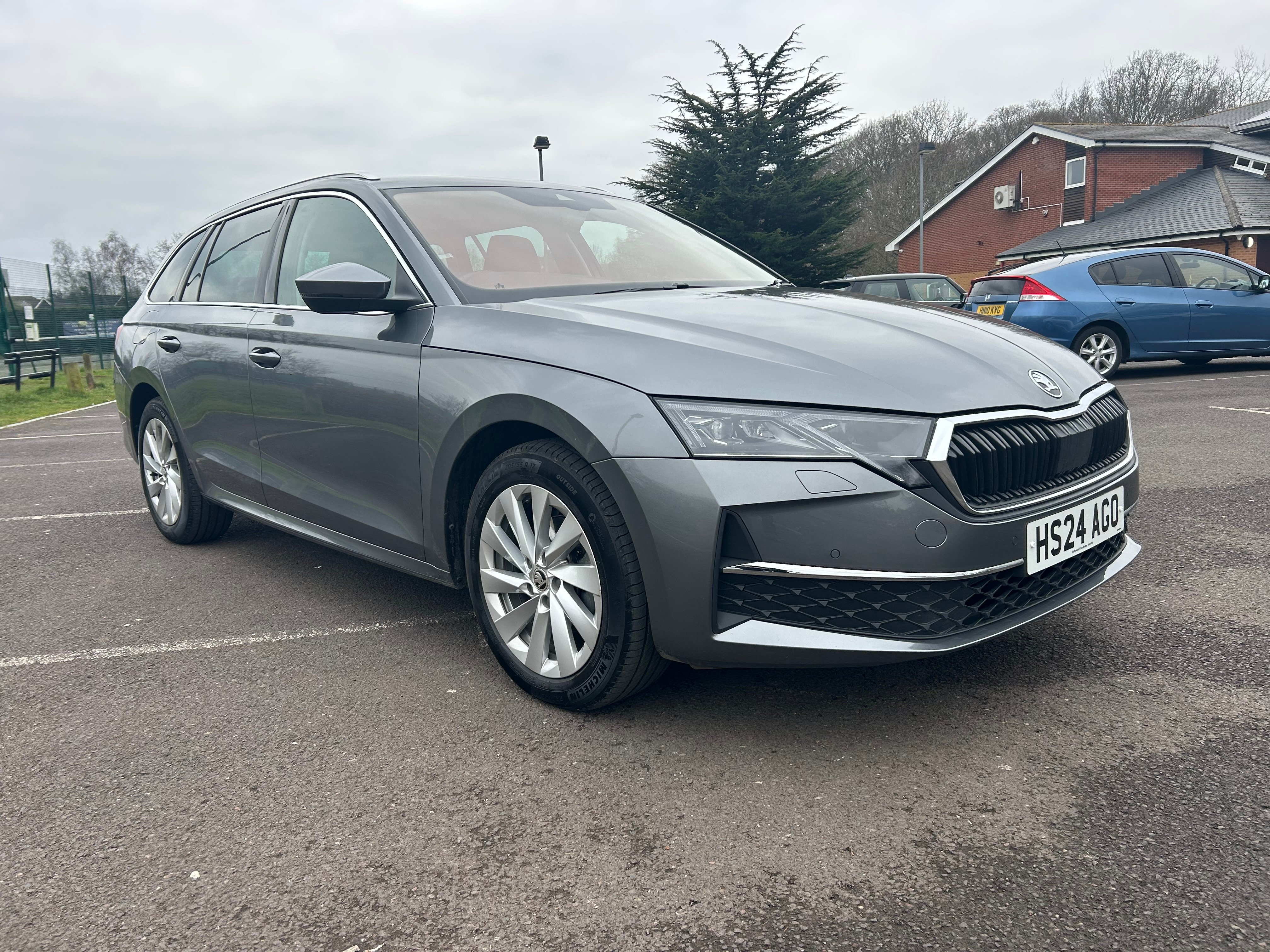 Main listing image - Skoda Octavia Estate