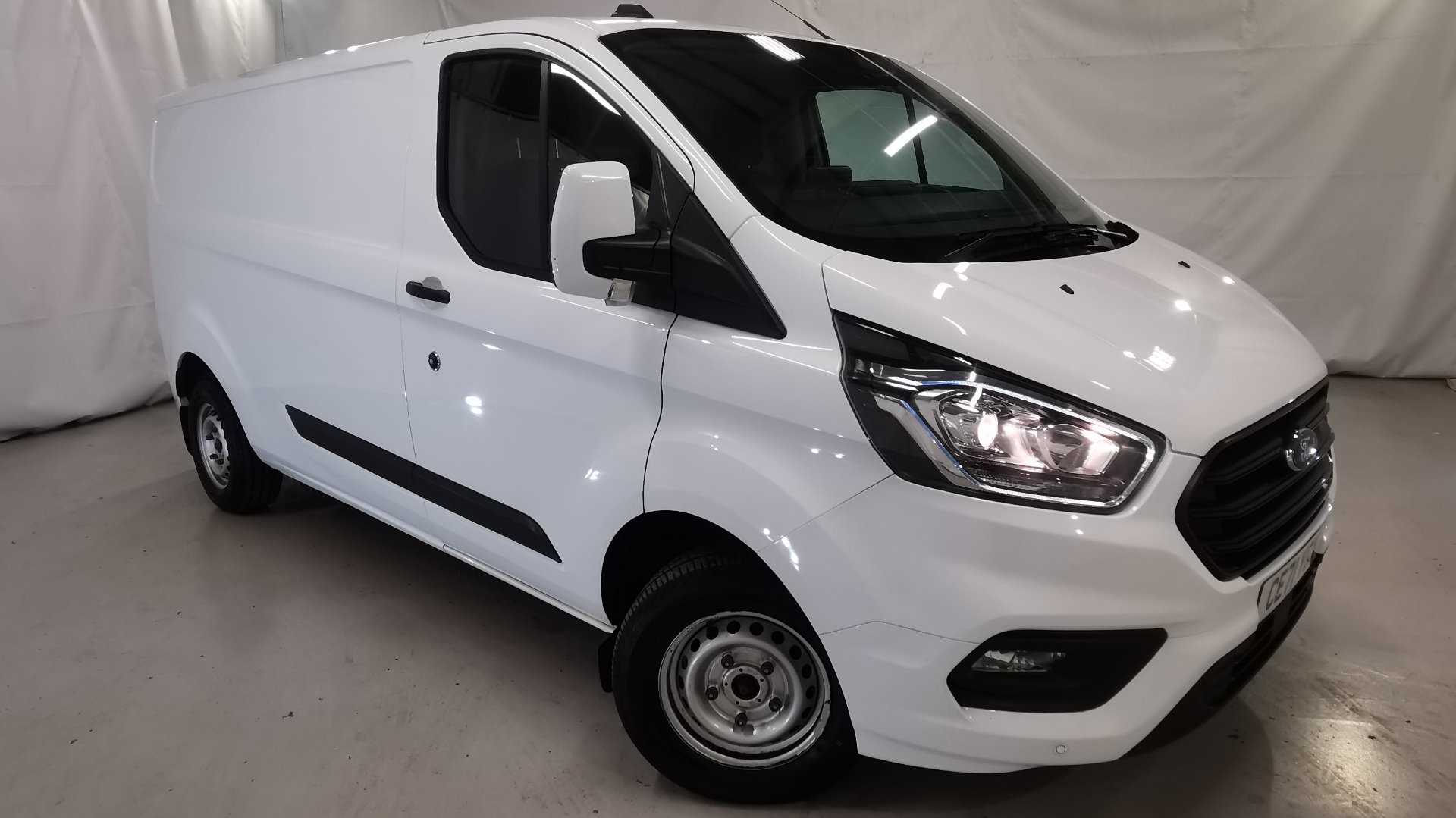 Main listing image - Ford Transit Custom