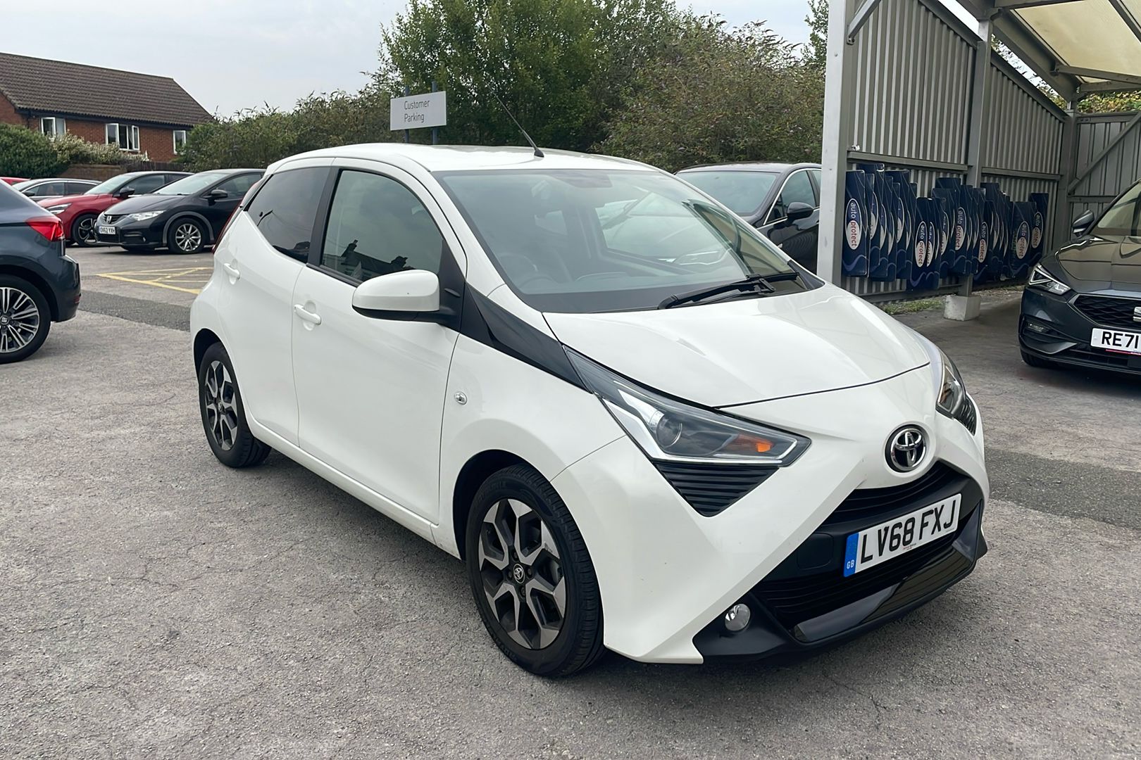 Main listing image - Toyota Aygo