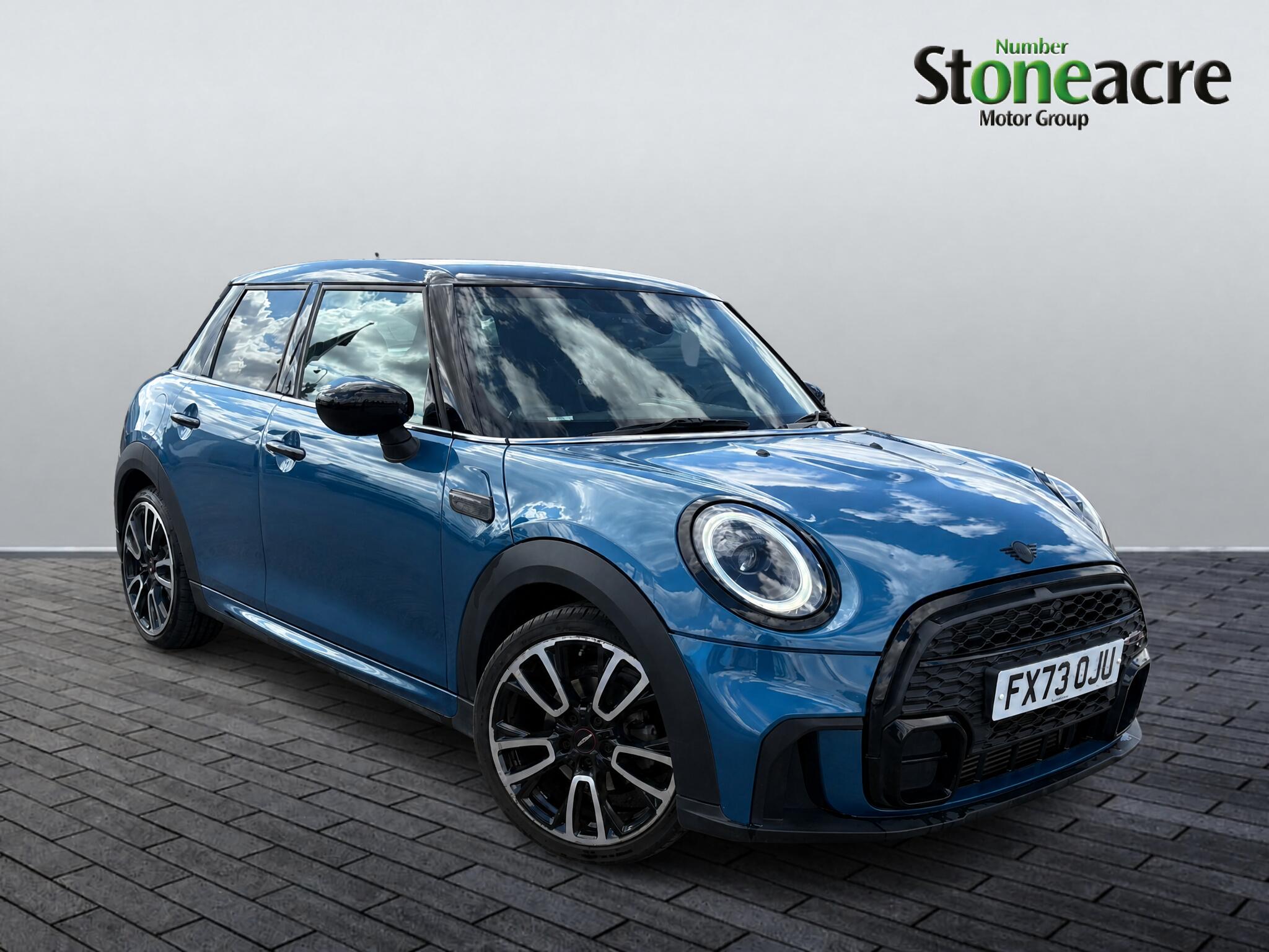 Main listing image - MINI Hatchback