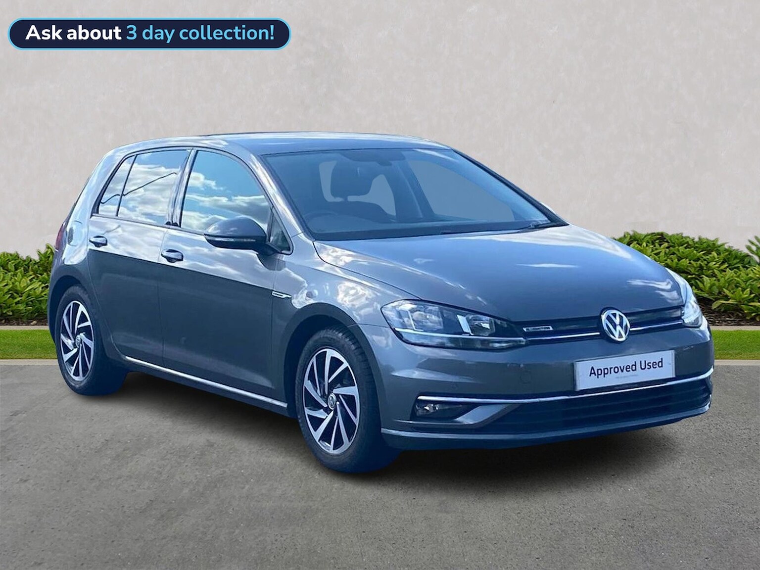 Main listing image - Volkswagen Golf