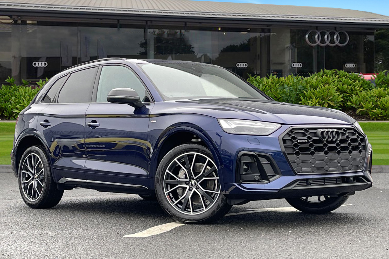 Main listing image - Audi Q5