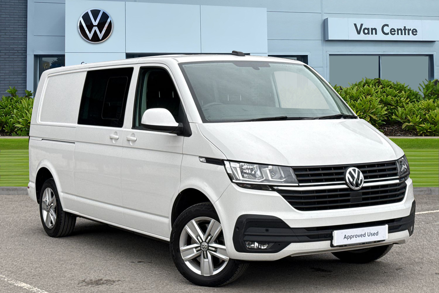 Main listing image - Volkswagen Transporter