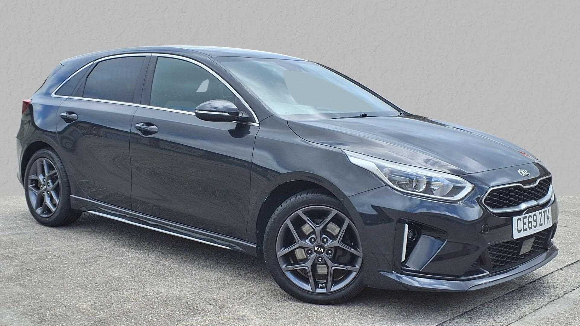 Main listing image - Kia Ceed