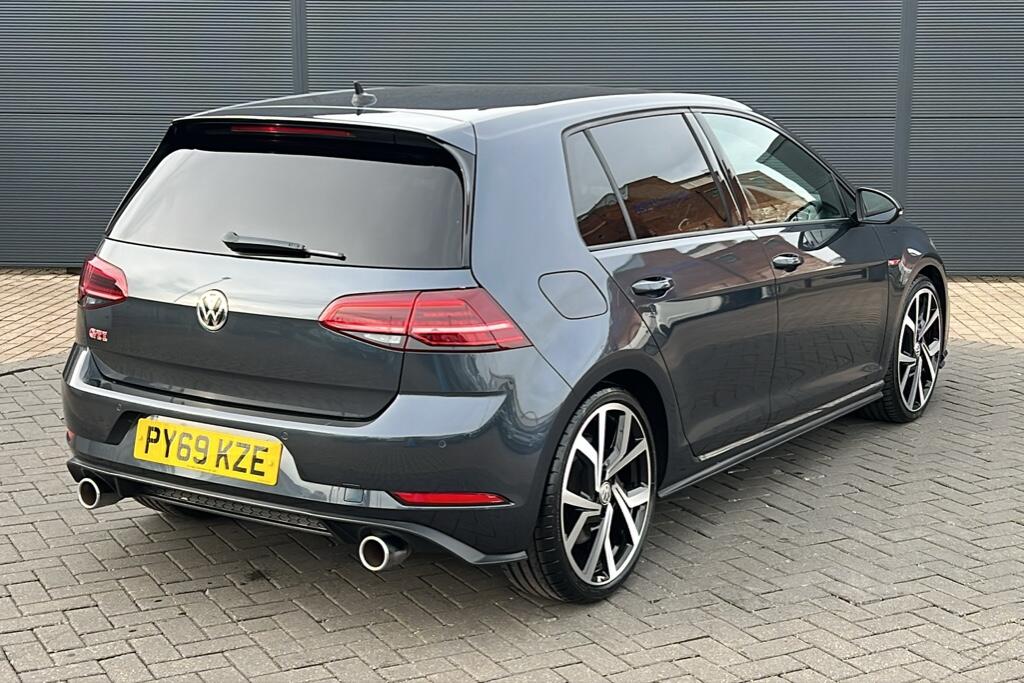 Main listing image - Volkswagen Golf GTI